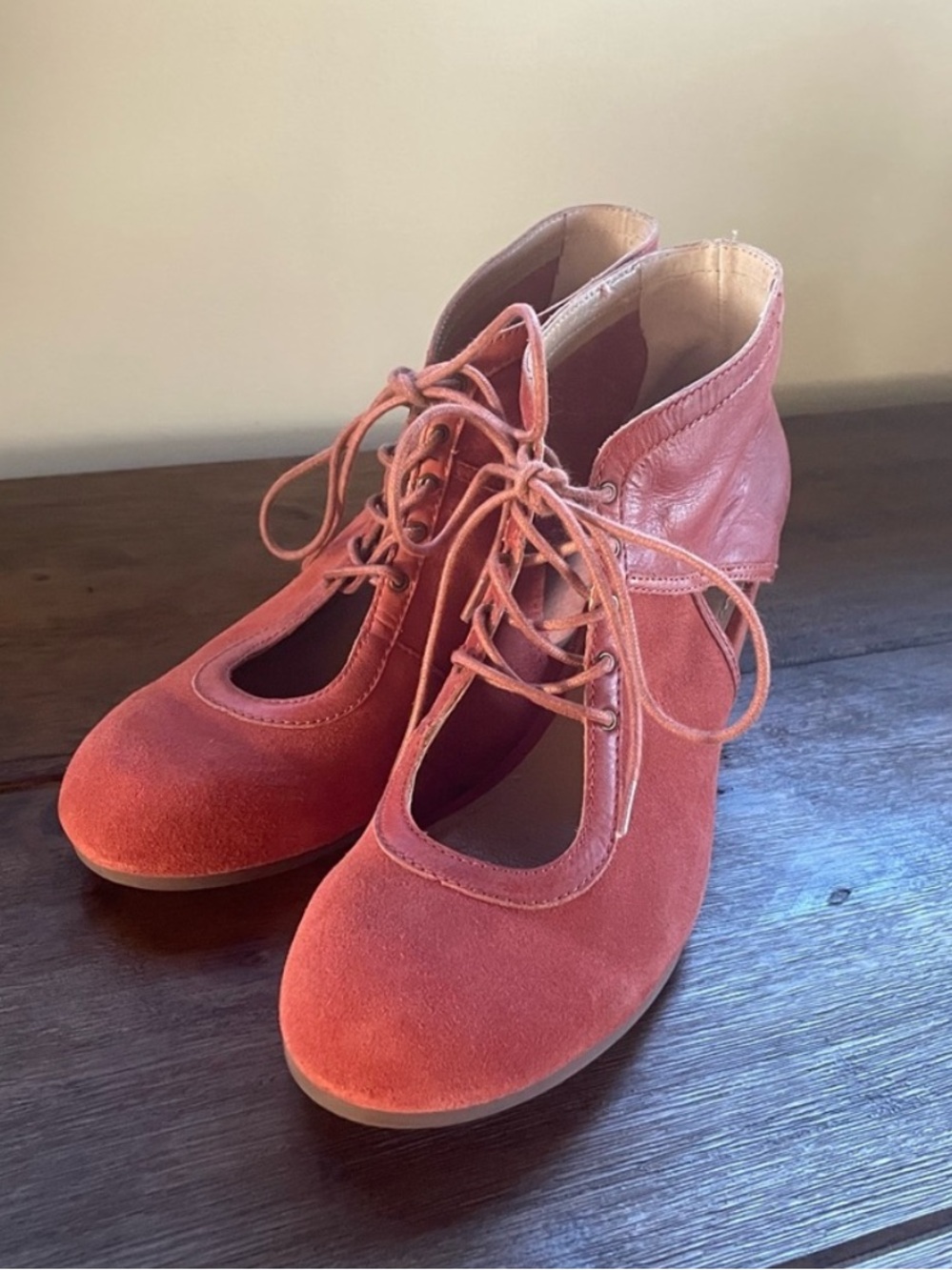 Red genuine leather tie front heels